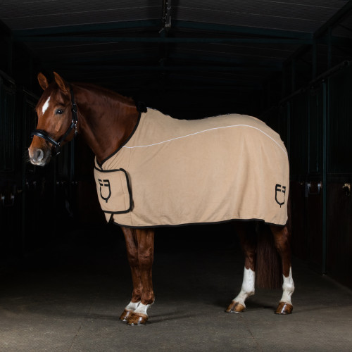 Patura Din Fleece Cu Blanita La Greaban   Equestro 